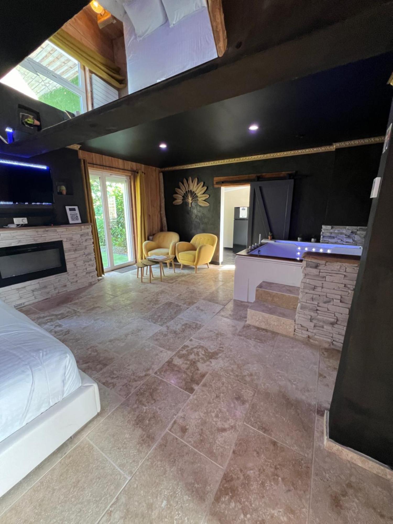 Le Lodge Des Charmes 5 Etoiles Leves Exterior foto